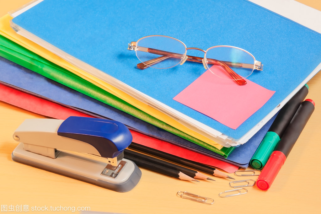 色彩、清晰與高效 辦公用品的細(xì)節(jié)之美